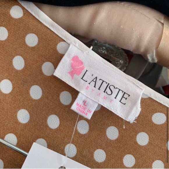 BNWT L’Atiste 2 piece Skirt & Wrap Blouse Set - Picture 4 of 5